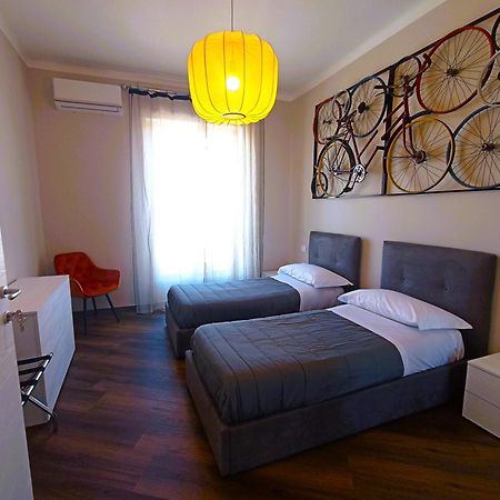 Hotel Mile à Bari Extérieur photo